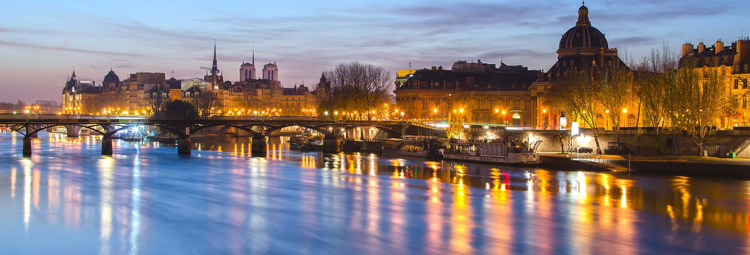Cruzeiro Sena ao Anoitecer